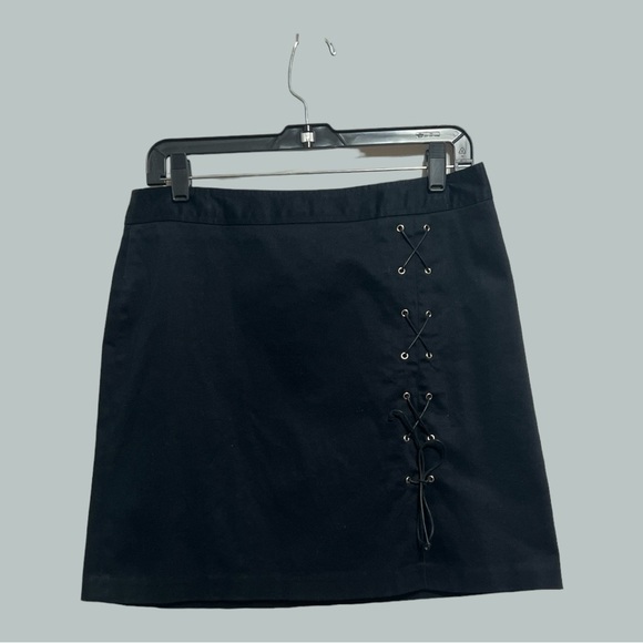 Cache Dresses & Skirts - Cache Mini Skirt Black with Offset Faux Lace Up Loops  Shoestring Tie Size 10